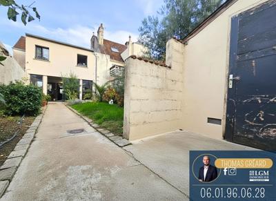 Maison - 137 m² - 5 pièces