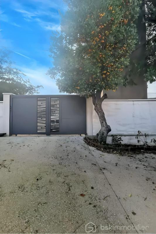 Maison traditionnelle - 113 m² - 6 pièces