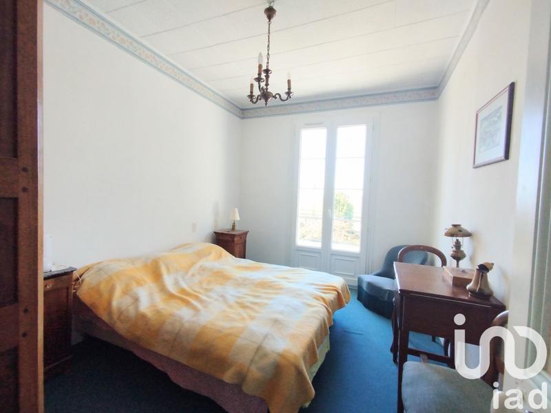 Maison - 180 m² - 8 pièces