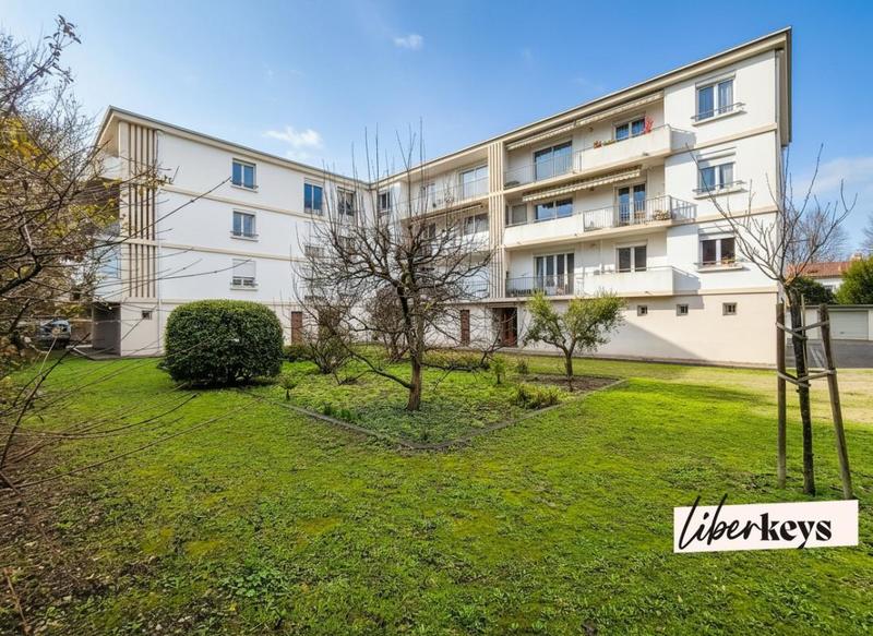 Appartement - 83 m² - 3 pièces