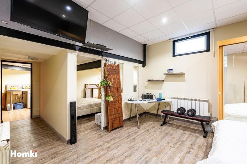 Maison - 180 m² - 6 pièces