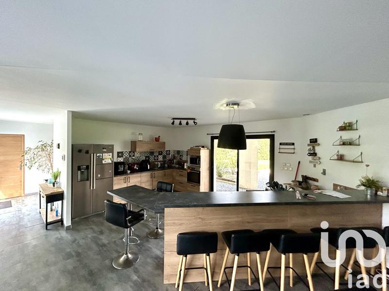 Maison - 244 m² - 8 pièces