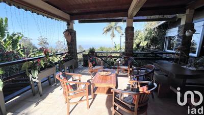 Maison - 263 m² - 8 pièces