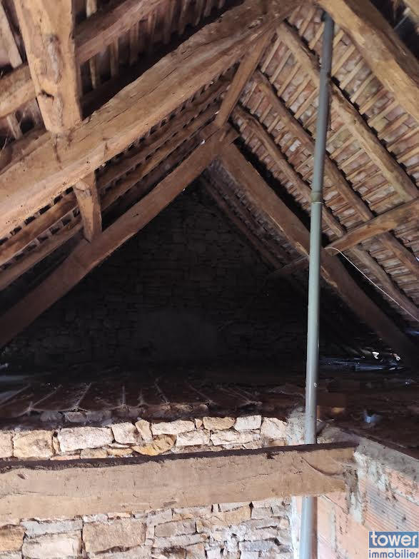 Maison - 90 m² - 3 pièces