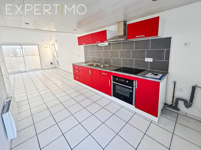 Maison - 82 m² - 6 pièces