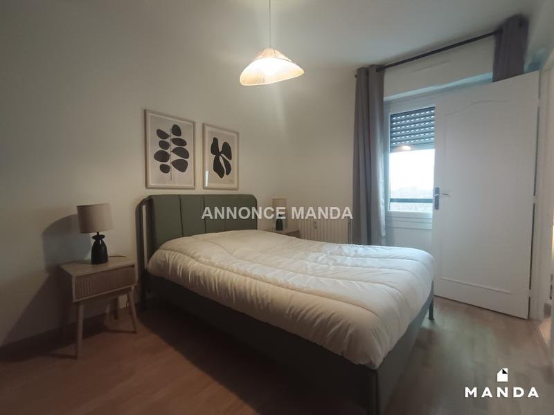 Chambre - 12 m² - 4 pièces