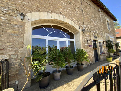 Maison ancienne - 170 m² - 6 pièces