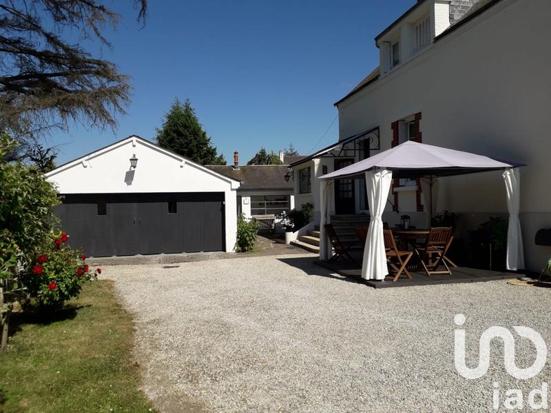 Maison - 203 m² - 6 pièces