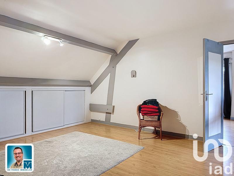 Maison - 237 m² - 9 pièces