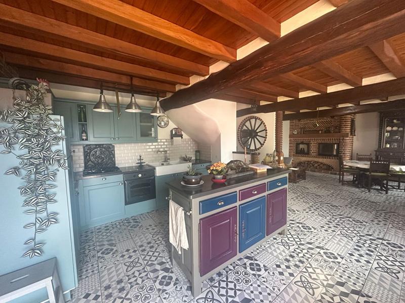 Maison - 93 m² - 5 pièces