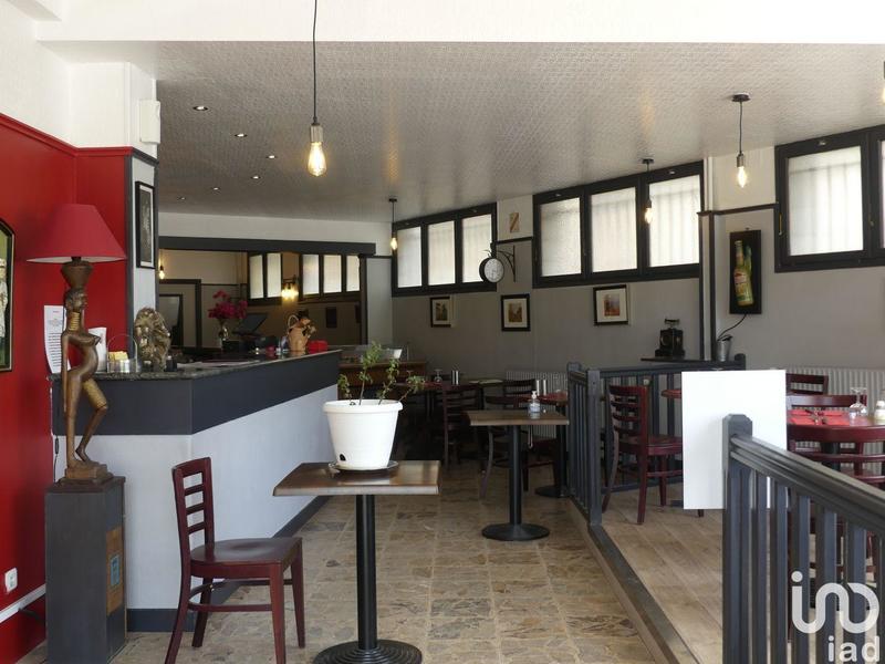 Local commercial - 1 465 m²