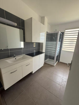 Appartement - 92 m² - 3 pièces