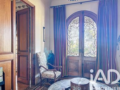 Maison - 453 m² - 12 pièces