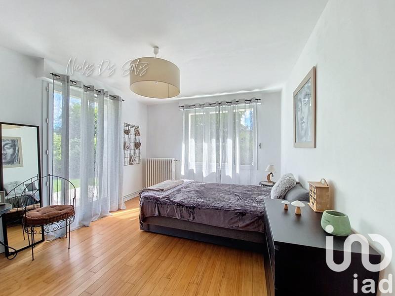 Maison - 200 m² - 5 pièces