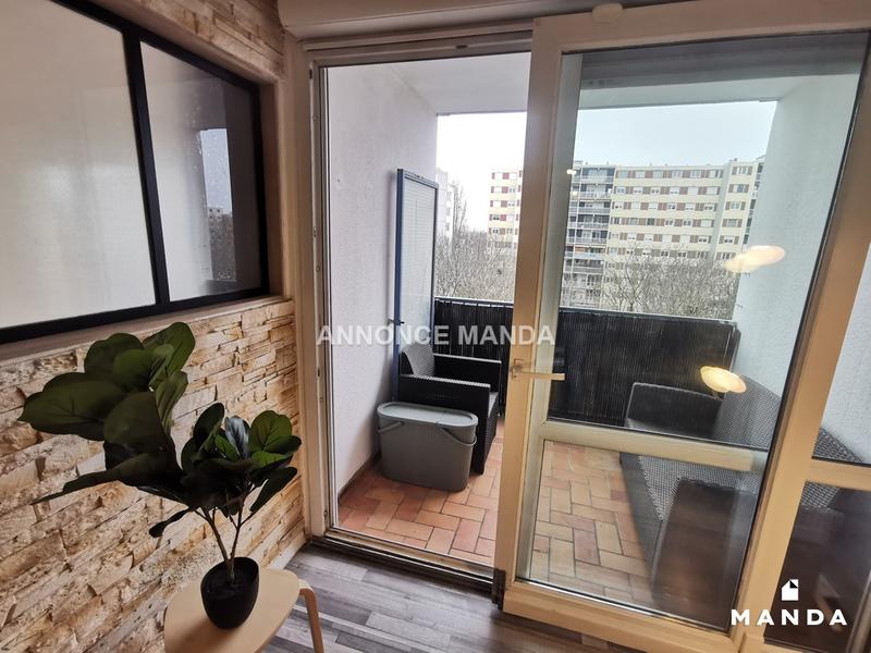 Chambre - 10 m² - 4 pièces