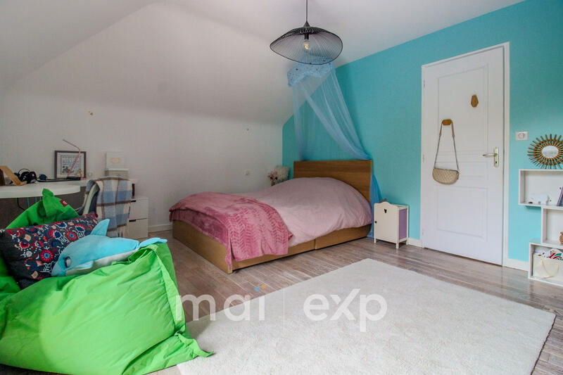 Maison contemporaine - 210 m² - 7 pièces