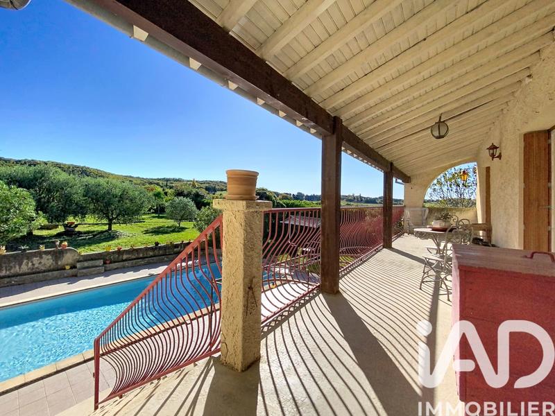 Maison - 210 m² - 7 pièces