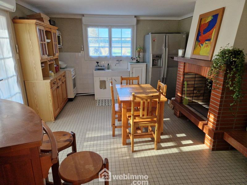 Maison - 168 m² - 6 pièces