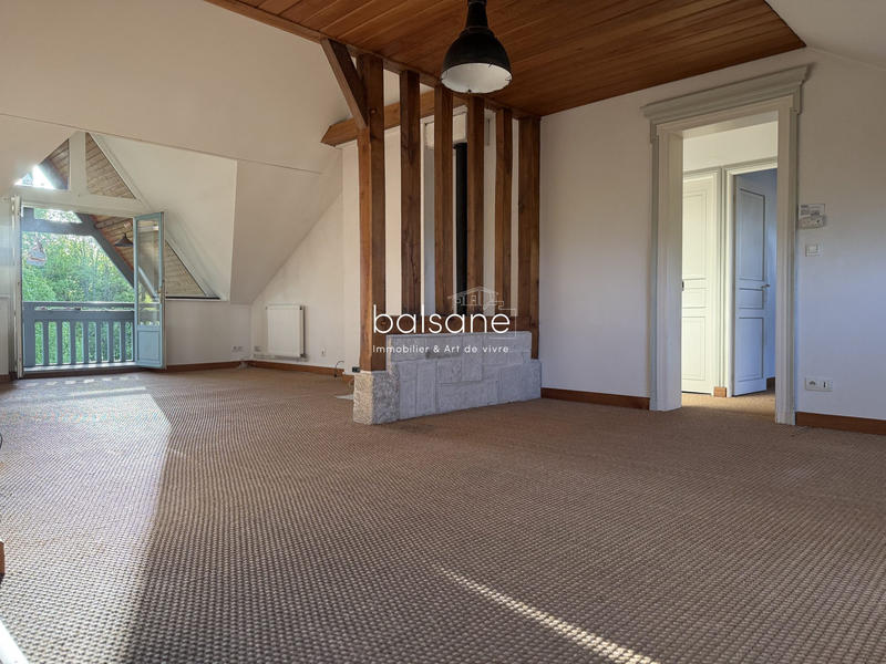 Appartement - 90 m² - 4 pièces