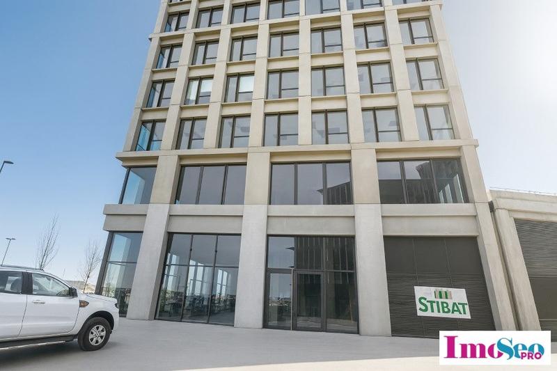 Local commercial - 211 m²