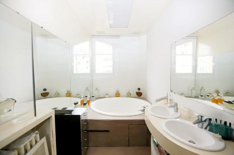 Appartement bourgeois - 139 m² - 5 pièces