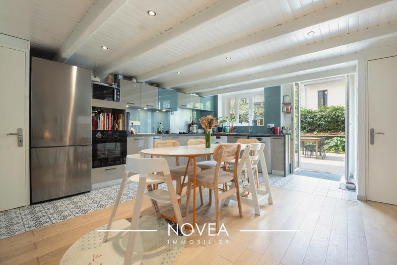 Appartement - 99 m² - 4 pièces