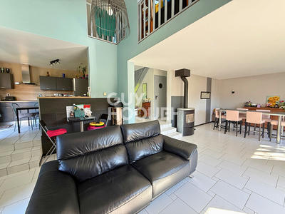 Maison - 132 m² - 6 pièces