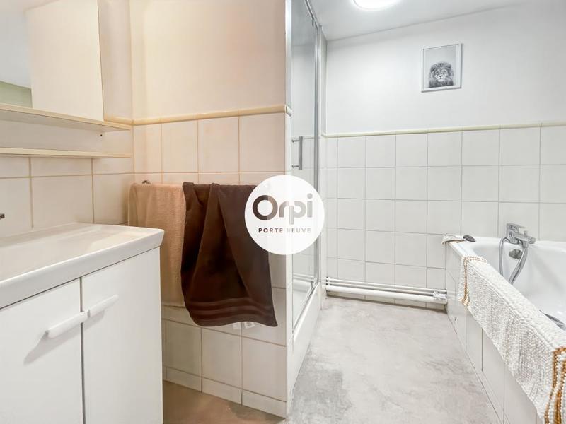 Appartement - 83 m² - 4 pièces