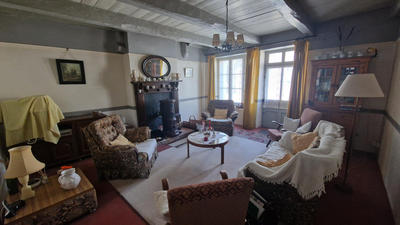 Maison - 140 m² - 5 pièces