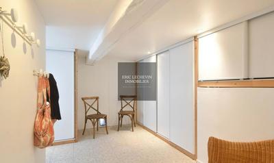 Maison - 330 m² - 7 pièces