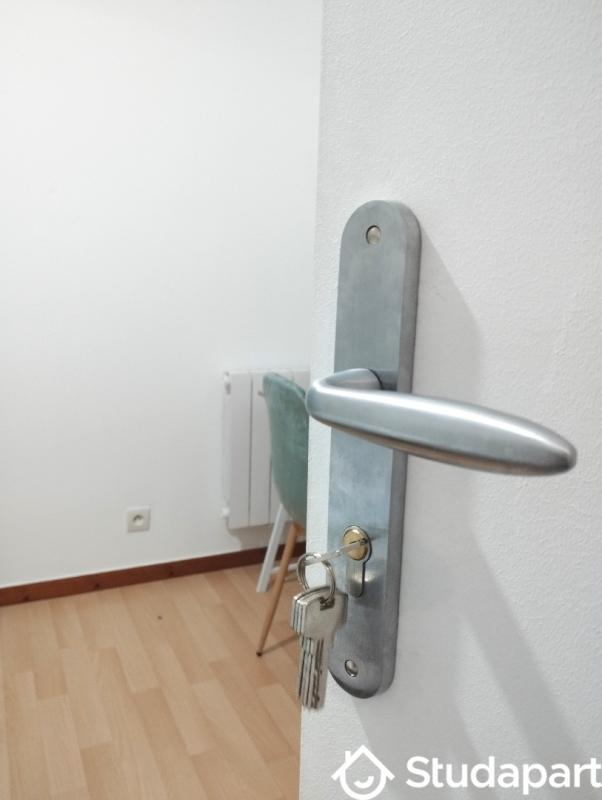 Chambre - 12 m² - 1 pièce