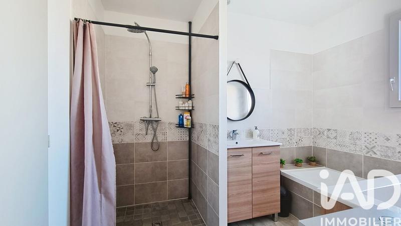 Maison - 99 m² - 4 pièces