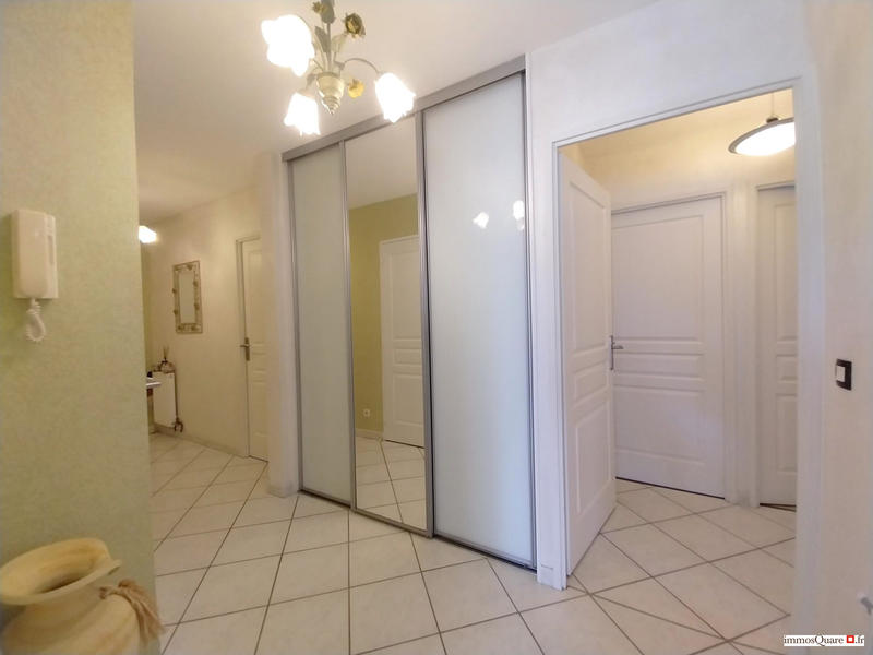 Appartement - 82 m² - 4 pièces