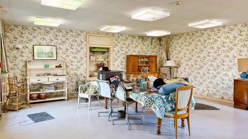 Demeure - 915 m² - 40 pièces