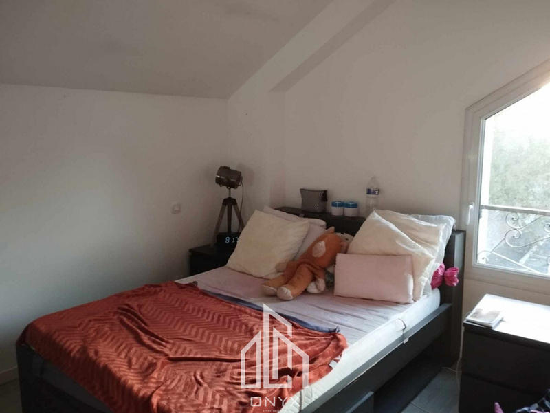 Appartement - 90 m² - 4 pièces