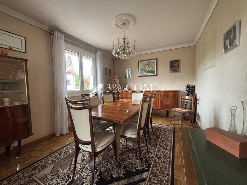 Maison - 95 m² - 5 pièces