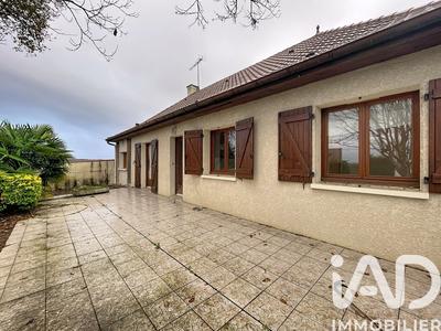 Maison - 96 m² - 4 pièces