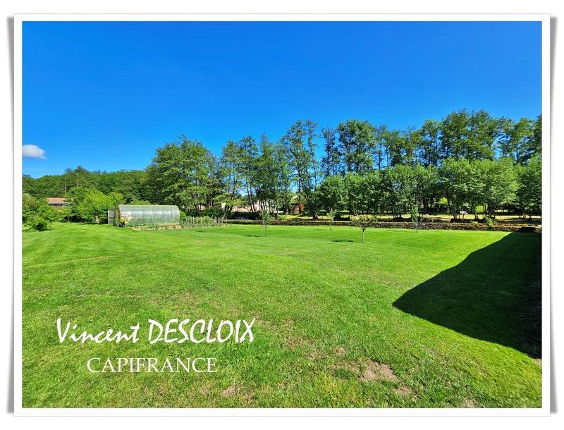 Maison de village - 280 m² - 10 pièces