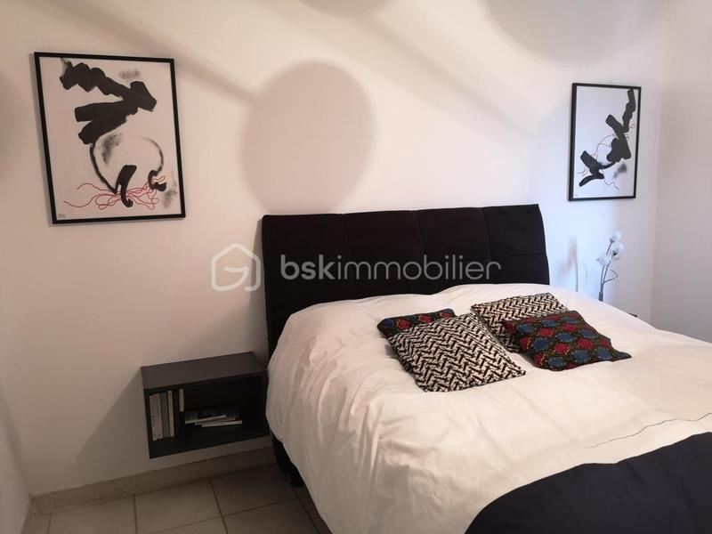 Villa - 202 m² - 9 pièces