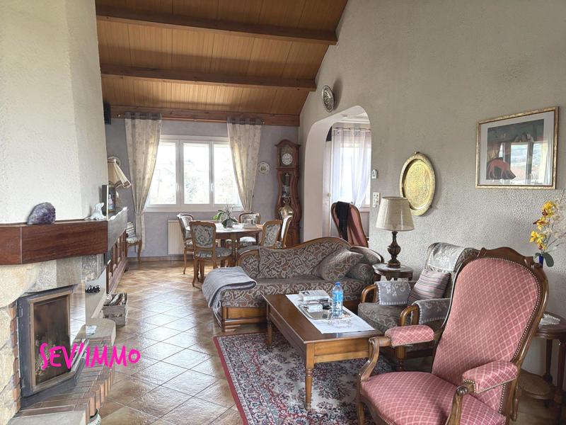 Maison - 147 m² - 5 pièces