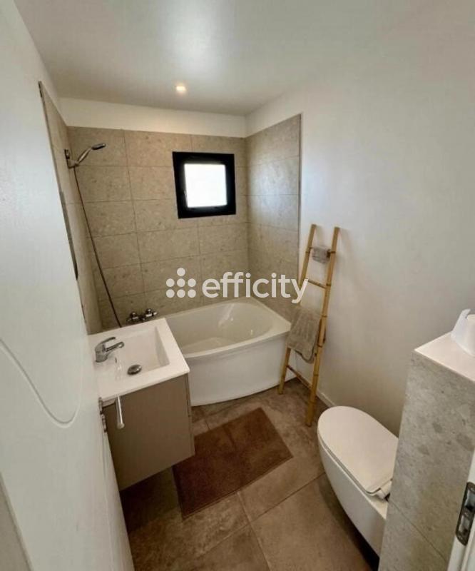 Maison - 152 m² - 5 pièces