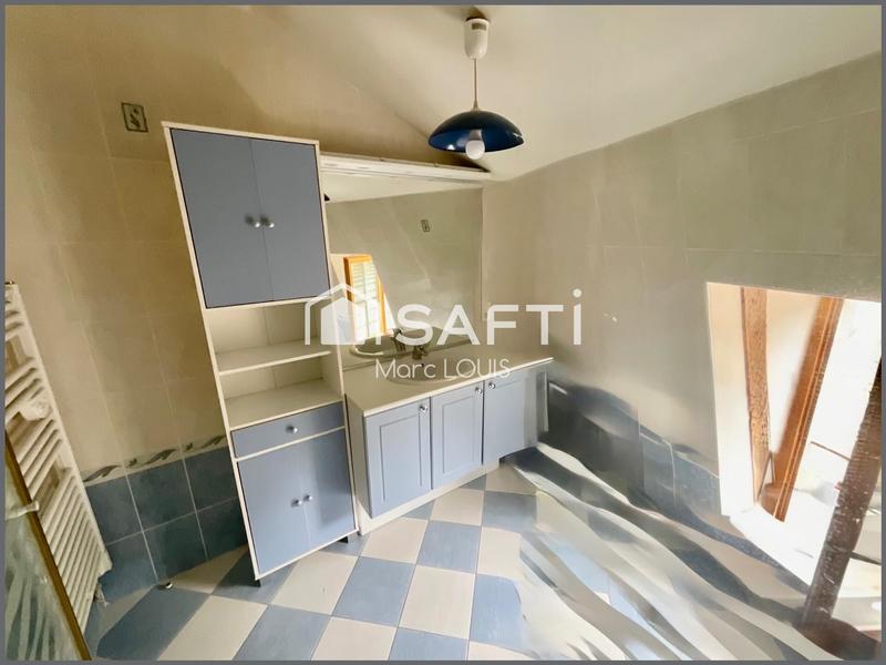 Maison - 220 m² - 8 pièces