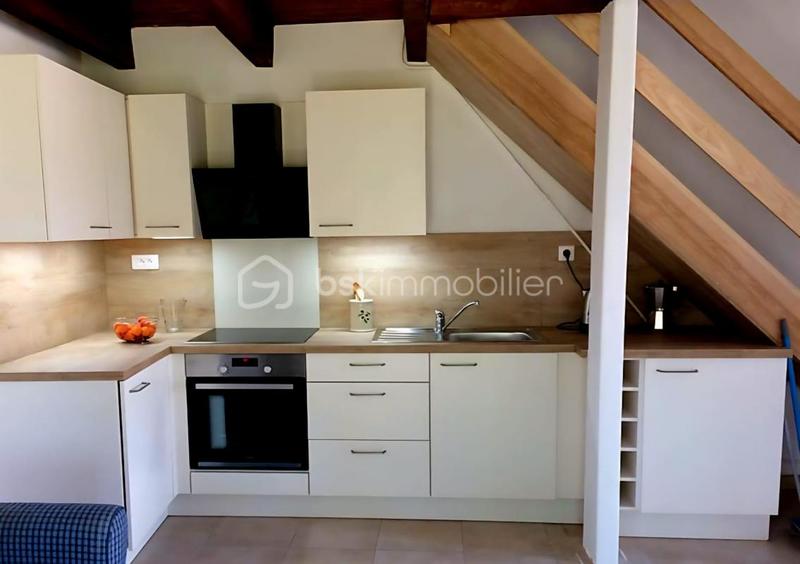 Maison - 369 m² - 23 pièces