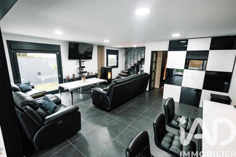 Maison - 160 m² - 4 pièces