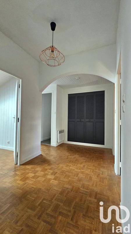 Maison - 198 m² - 8 pièces