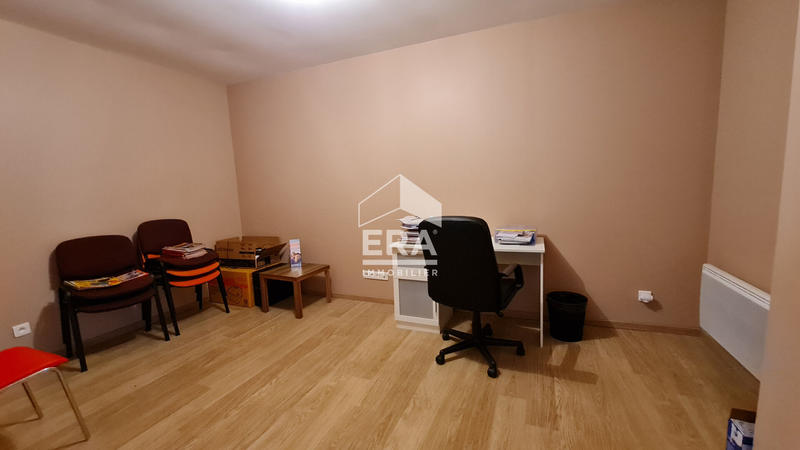 Local commercial - 113 m² - 5 pièces