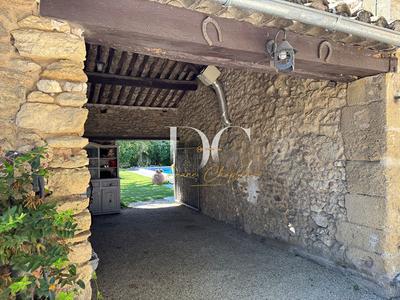 Mas - 255 m² - 8 pièces