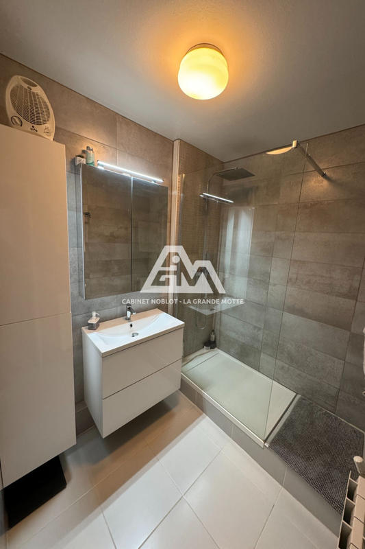 Appartement - 75 m² - 4 pièces