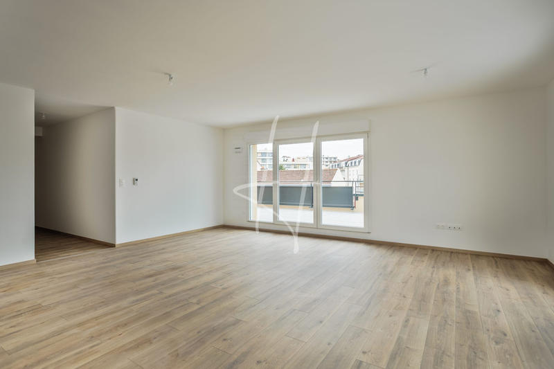 Appartement - 105 m² - 5 pièces