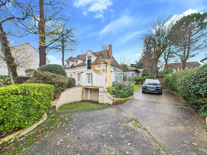 Maison - 175 m² - 7 pièces